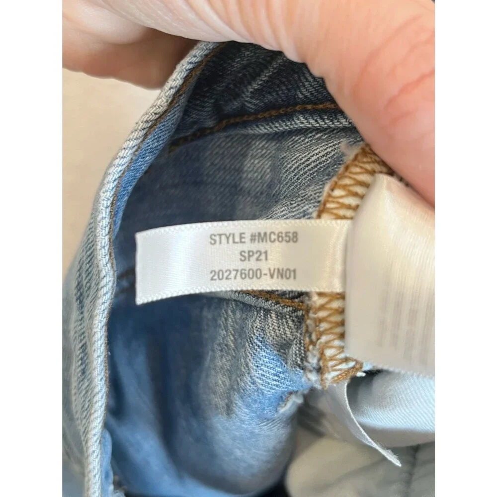 Madewell High-Rise Long Denim Shorts in Brightwater Wash size 29